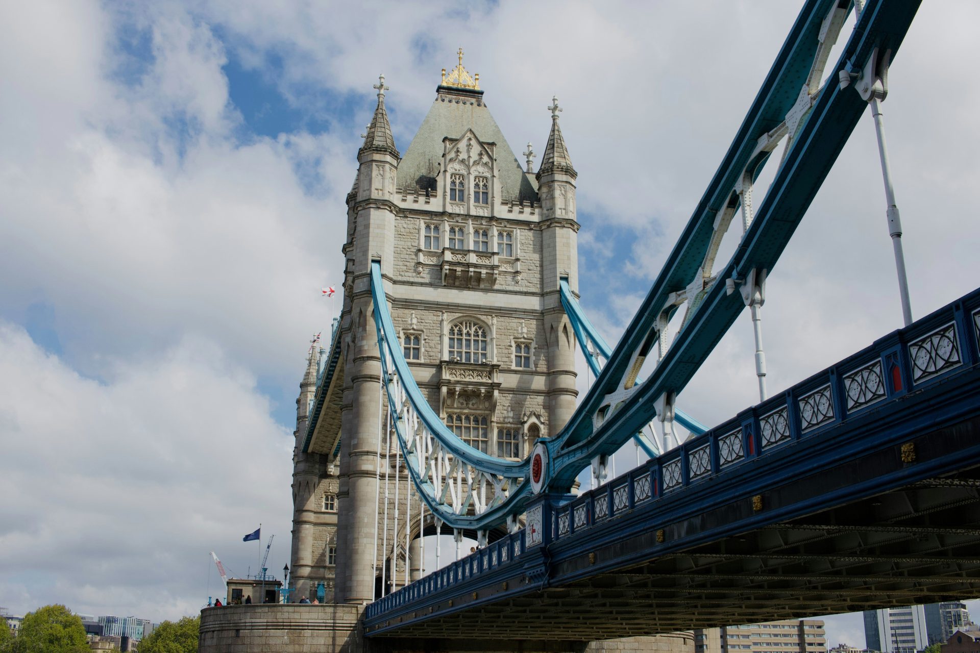Tower bridge in london under a cloudy sky
